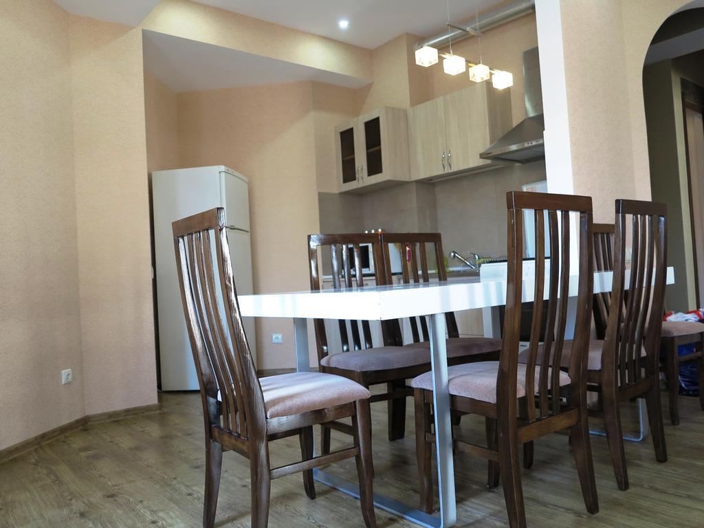 Samatsa Georgia Apartment Тбилиси Екстериор снимка